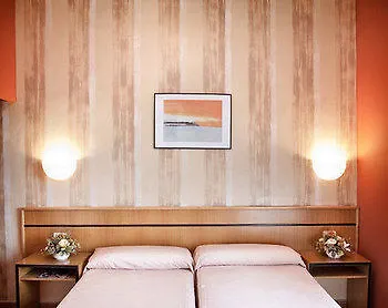 فندق Palacio De Vallados 3*