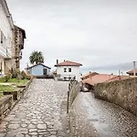 Palacio De Vallados Lastres