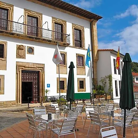 Palacio De Vallados Hotel Llastres