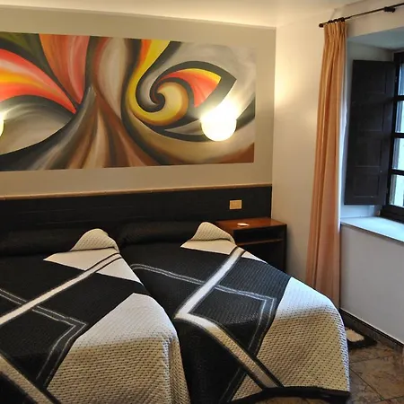 Palacio De Vallados Lastres