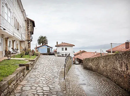 Palacio De Vallados Lastres